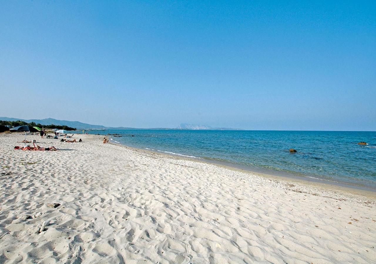 Appartamento Le Maree Geranium San Teodoro  Esterno foto